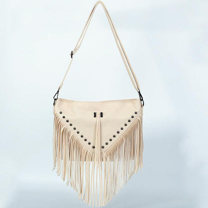 Trendy Riveted Tassel Shoulder Bag – Stylish and Practical Handbag with Tassels and Rivets